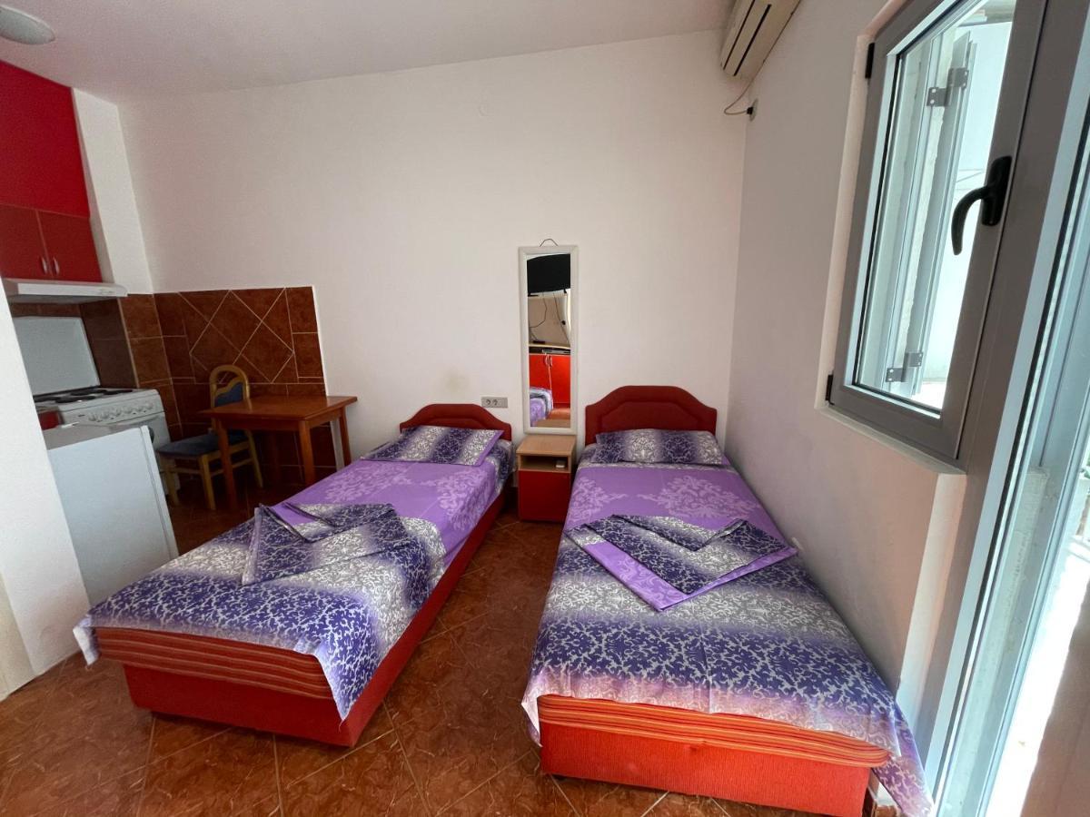 Apartments Zevs Budua Esterno foto