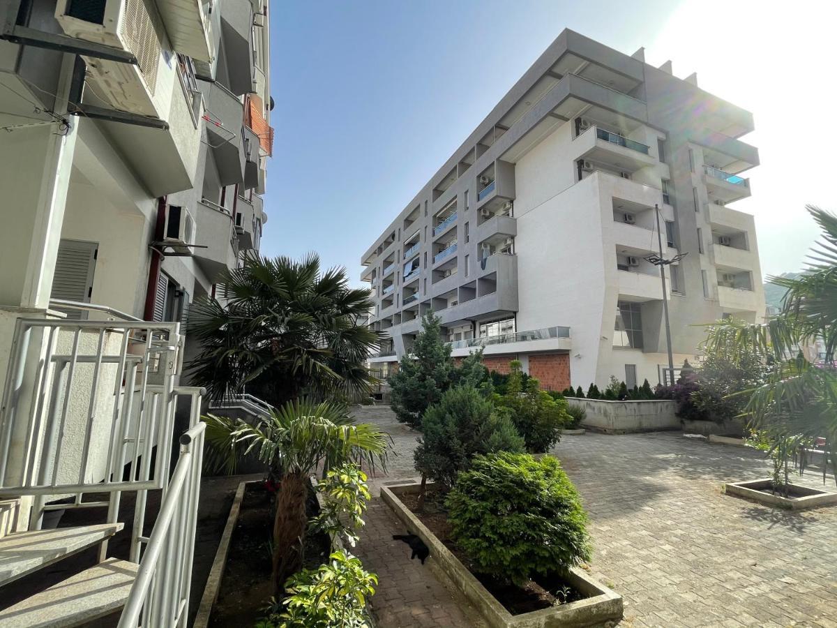 Apartments Zevs Budua Esterno foto
